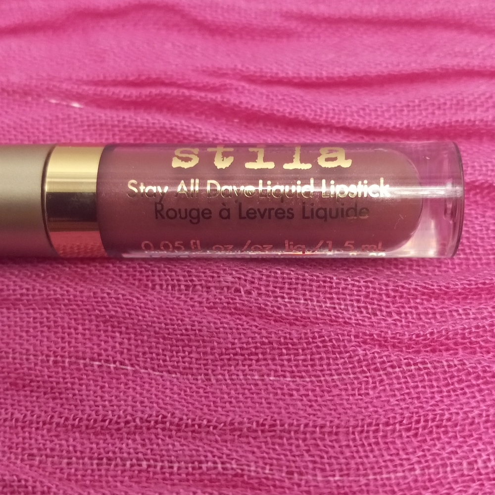STILA LIPSTICK - Picture 2 of 2